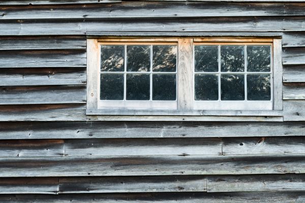 Barn Wood Siding Installation in Annapolis